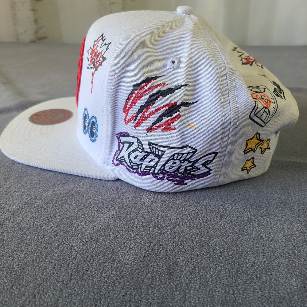 Mitchell & Ness Toronto Raptors Snapback Hat White Graffiti Print 3D Logo - Picture 3 of 11